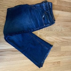 American Eagle Women’s Artist Flare Jeans. Button-pocket Detail. Sz. 14